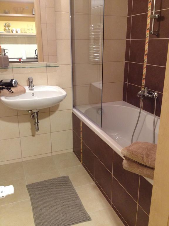 Lake And Spa Apartman Velence Esterno foto